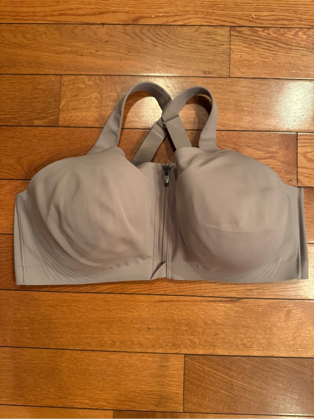 Victoria's Secret VSX Knockout Front-Close Sports Bra 40D EUC Bare Taupe - Picture 2 of 6